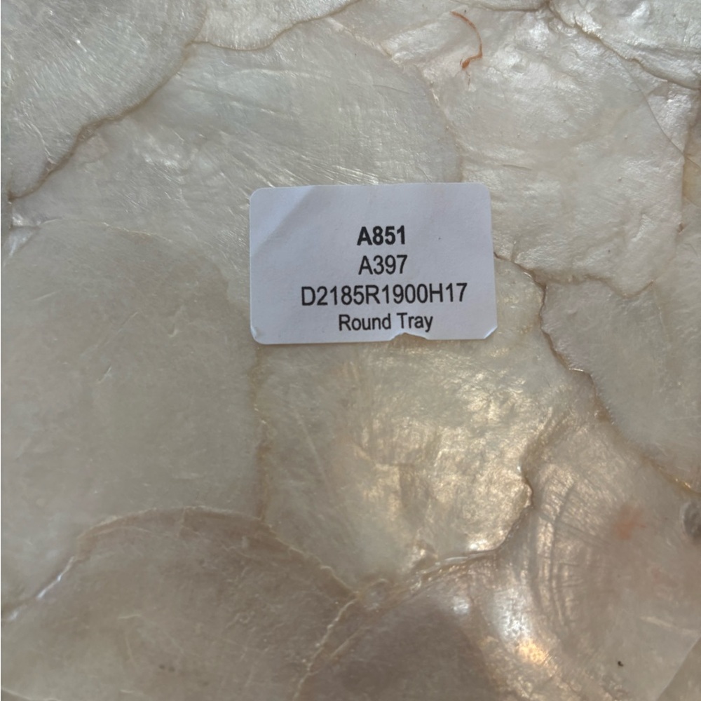 TIRAM CAPIZ AND BAMBOO ROUND TRAY. - Picture 4 of 11